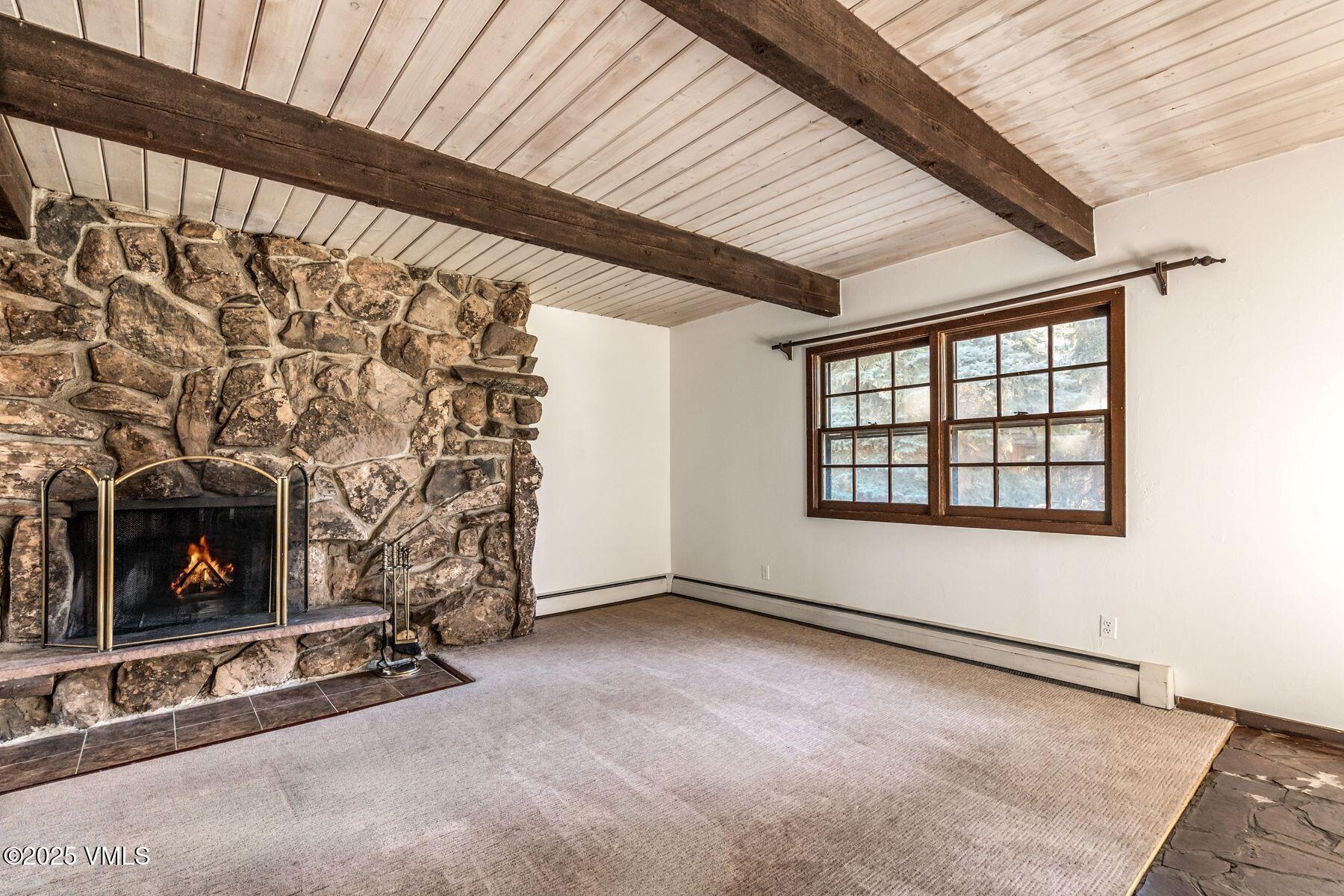 2450 Chamonix Lane, Unit A2 Vail, CO 81657 - Photo 5 of 32 Living Room