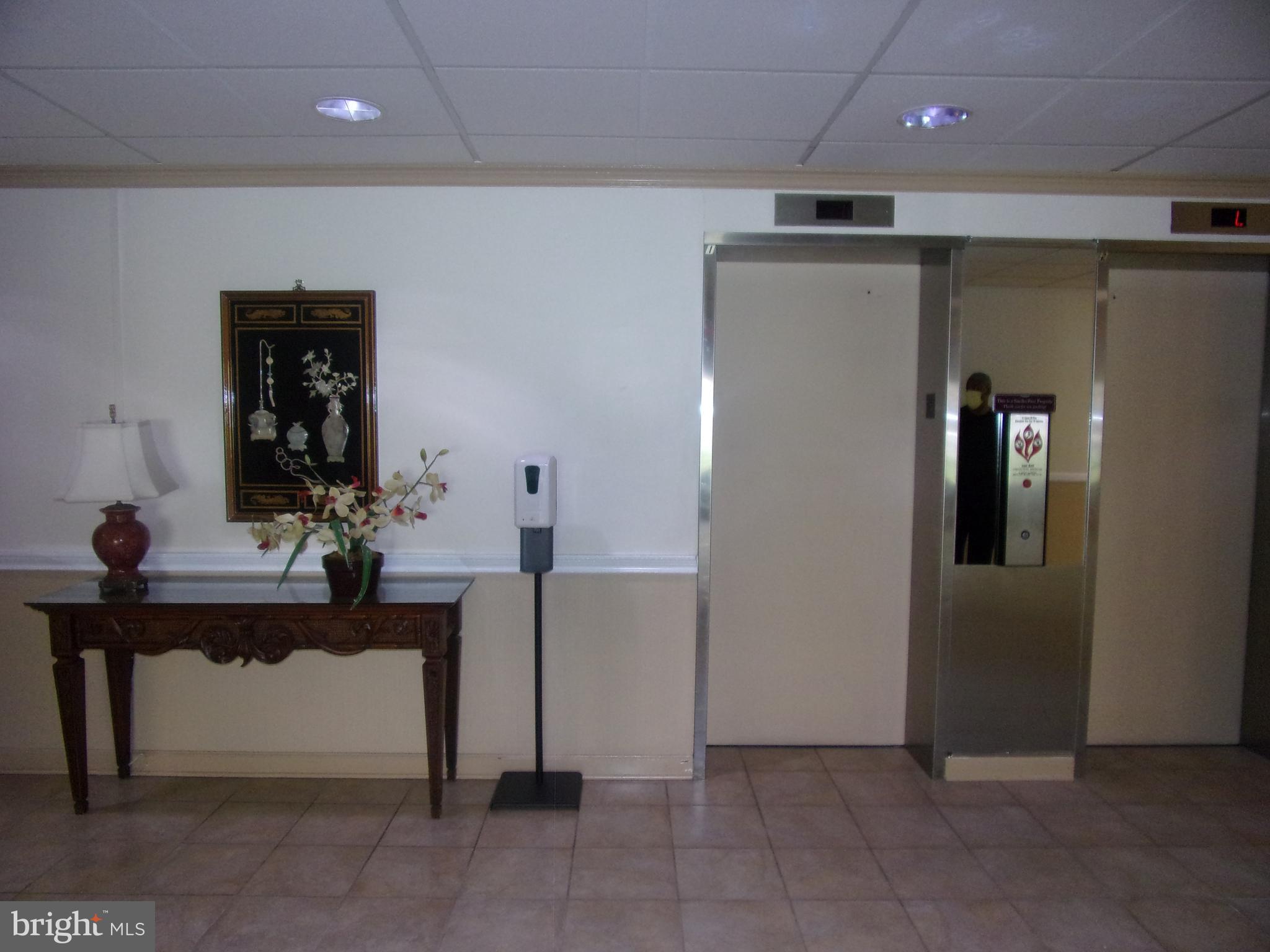 860 Lower Ferry Road, Unit 2L Ewing, NJ 08628 - Photo 7 of 32 Lobby Elevator