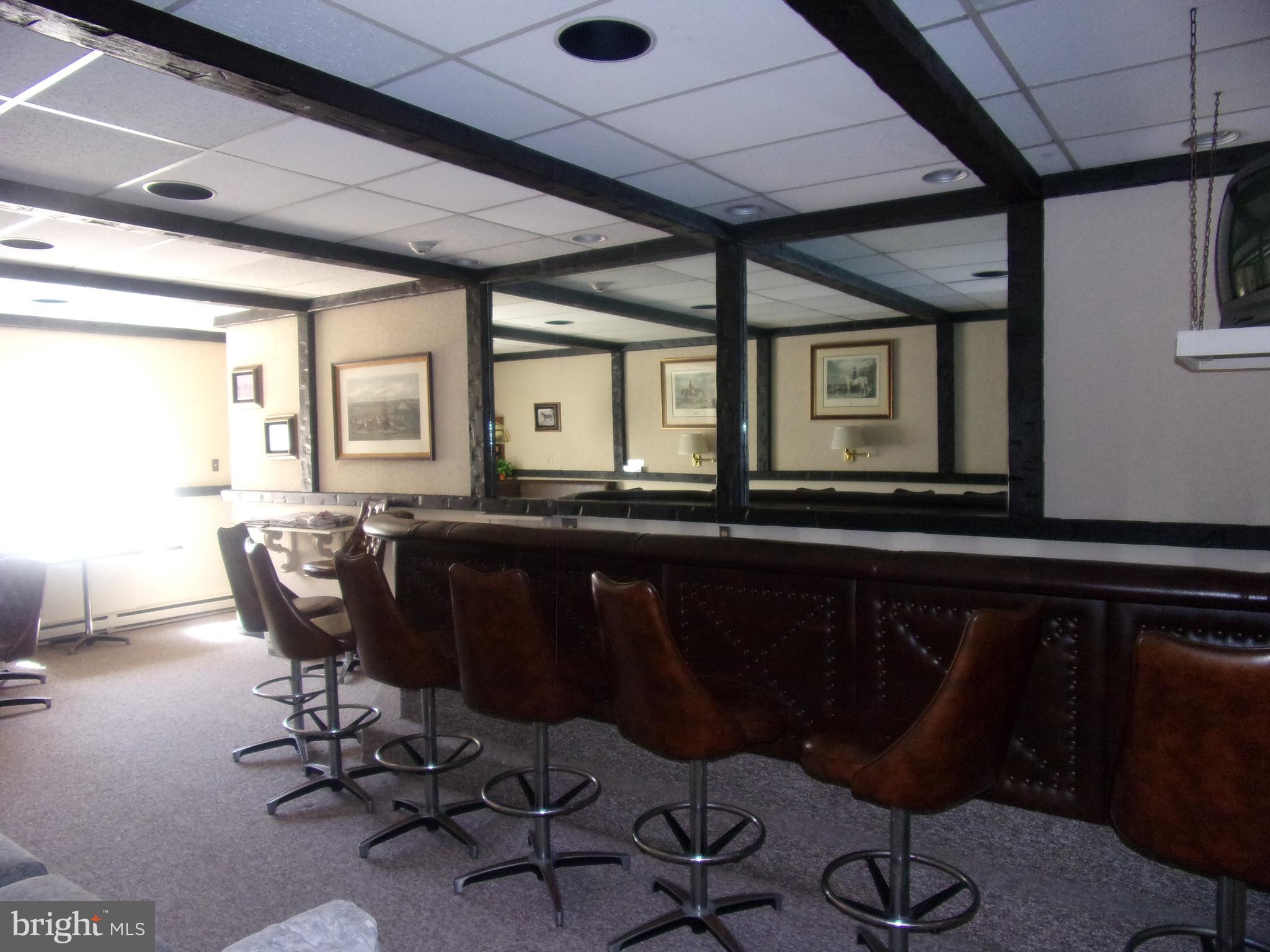 860 Lower Ferry Road, Unit 2L Ewing, NJ 08628 - Photo 8 of 32 Building Pub