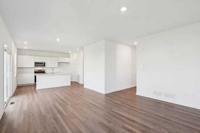 $419,990 | 13707 Palmetto Drive, Plainfield, IL 60544