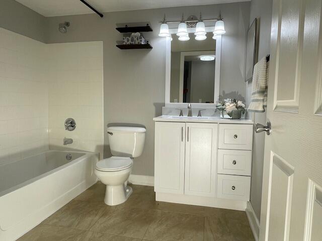 709 Villa Circle Boynton Beach, FL 33435 - Photo 14 of 43 Full Bathroom 2