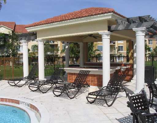 709 Villa Circle Boynton Beach, FL 33435 - Photo 4 of 43 POOLSIDE BBQ'S