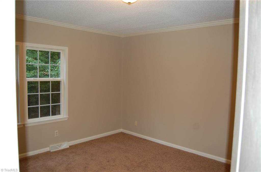 540 Chase Road Thomasville, NC 27360 - Photo 20 of 27 Gallery Image 20