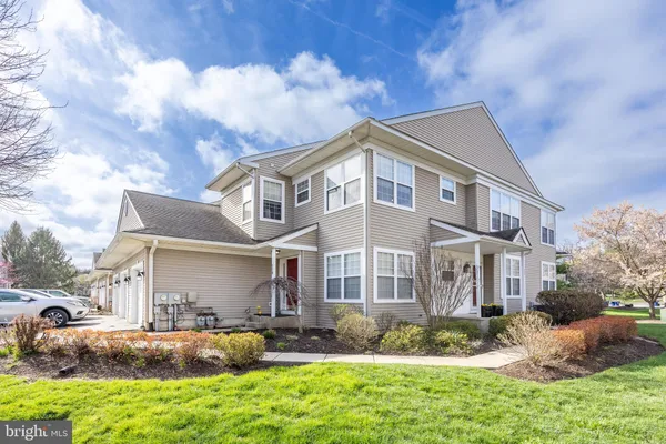 $419,000 | 115 Jeffords Court, Unit 1002, Phoenixville, PA 19460