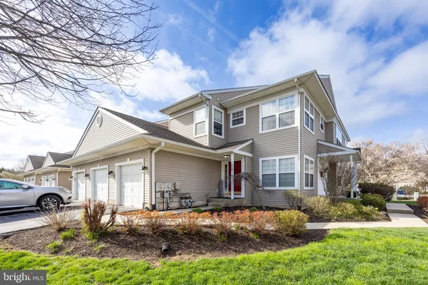 $419,000 | 115 Jeffords Court, Unit 1002, Phoenixville, PA 19460