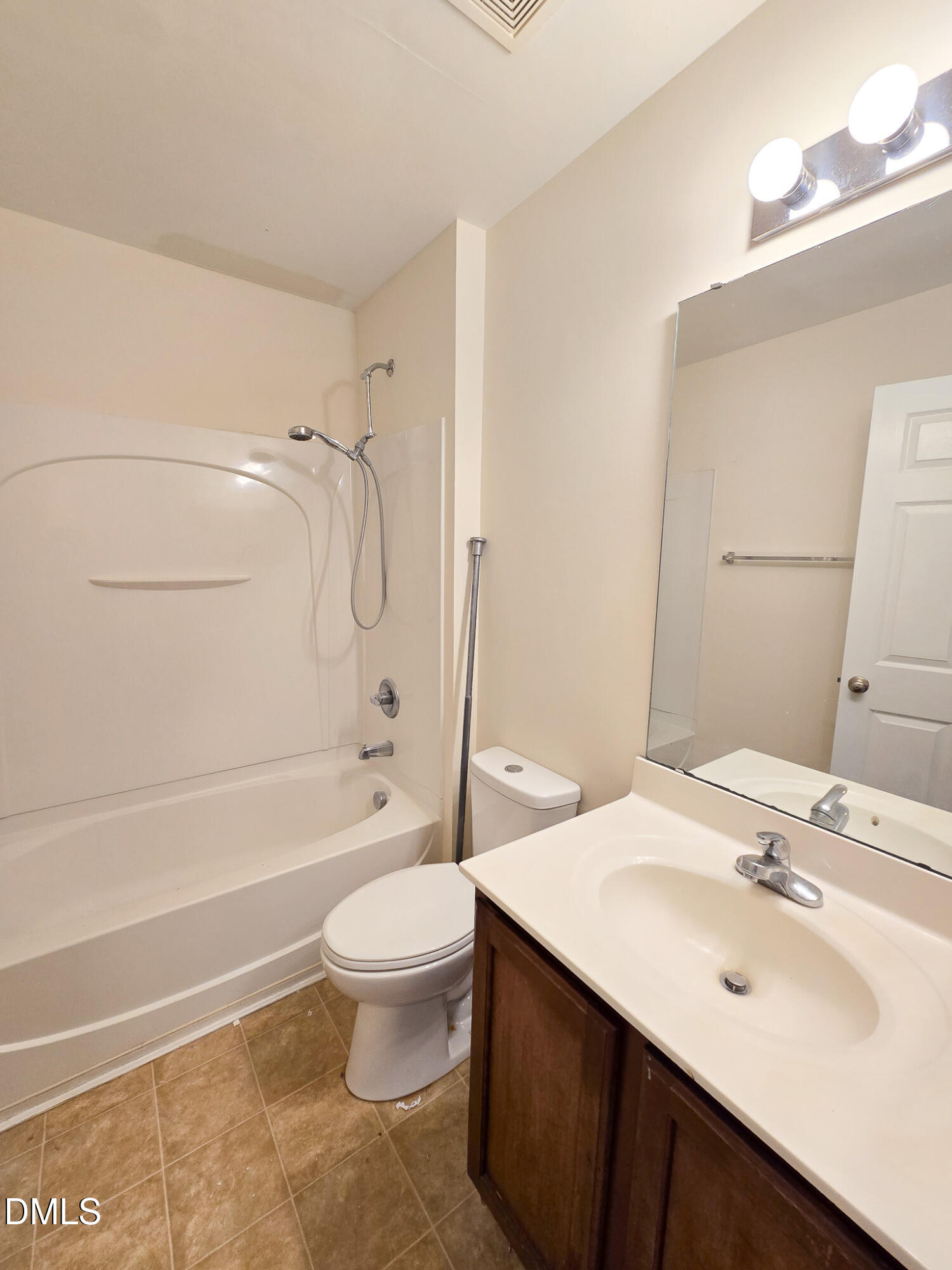11721 Coppergate Drive, Unit 106 Raleigh, NC 27614 - Photo 22 of 31 20260627_122118