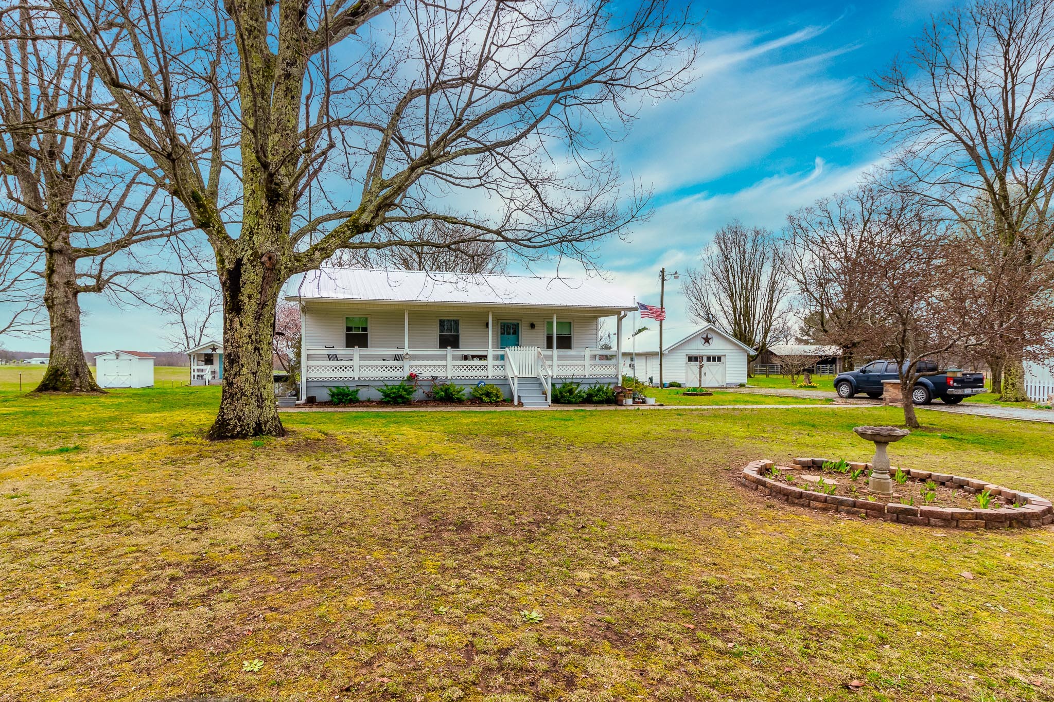 9688 Buttermilk Ridge Road Lawrenceburg, TN 38464 - Photo 2 of 25 Gallery Image 2