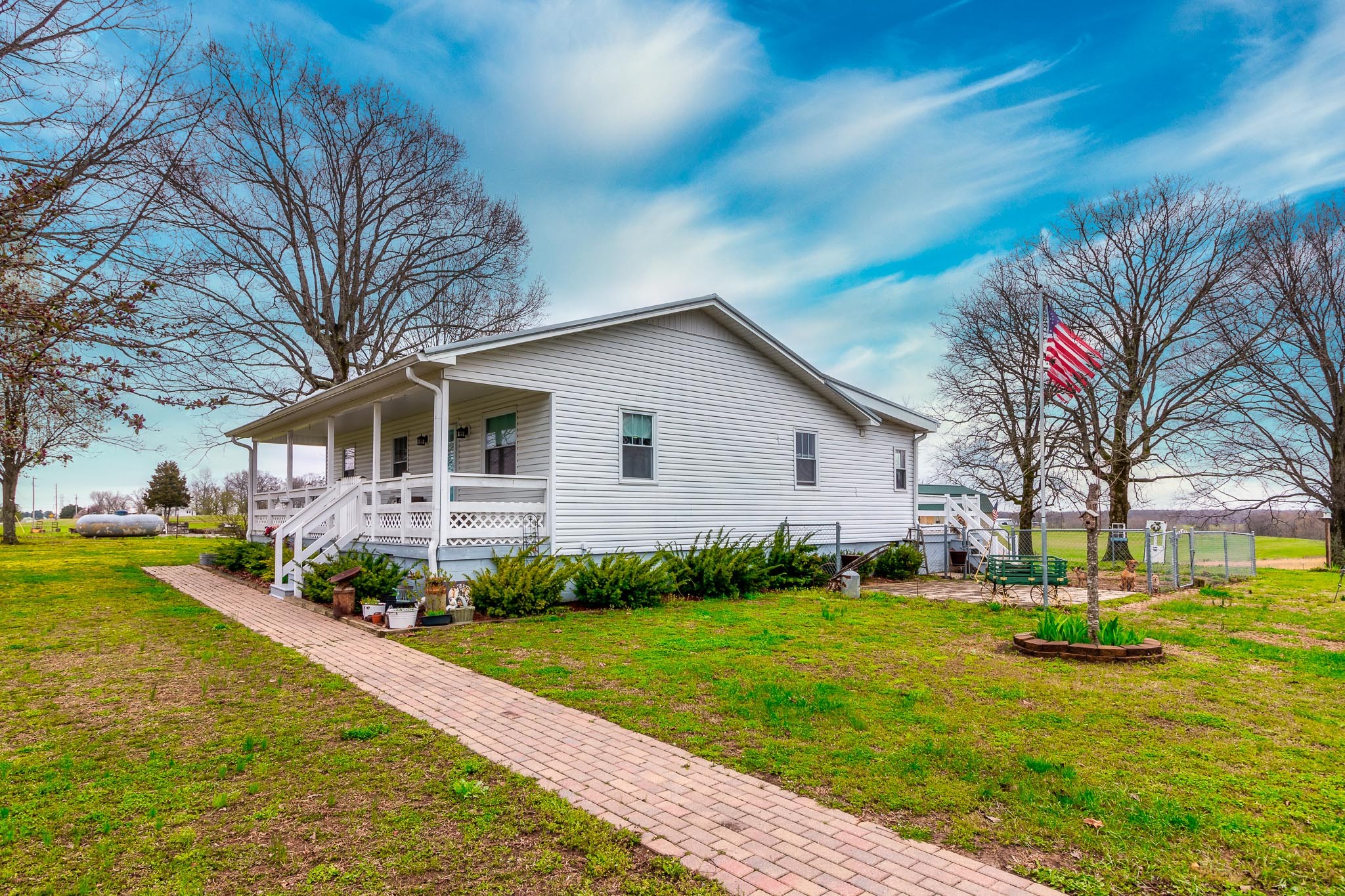 9688 Buttermilk Ridge Road Lawrenceburg, TN 38464 - Photo 3 of 25 Gallery Image 3