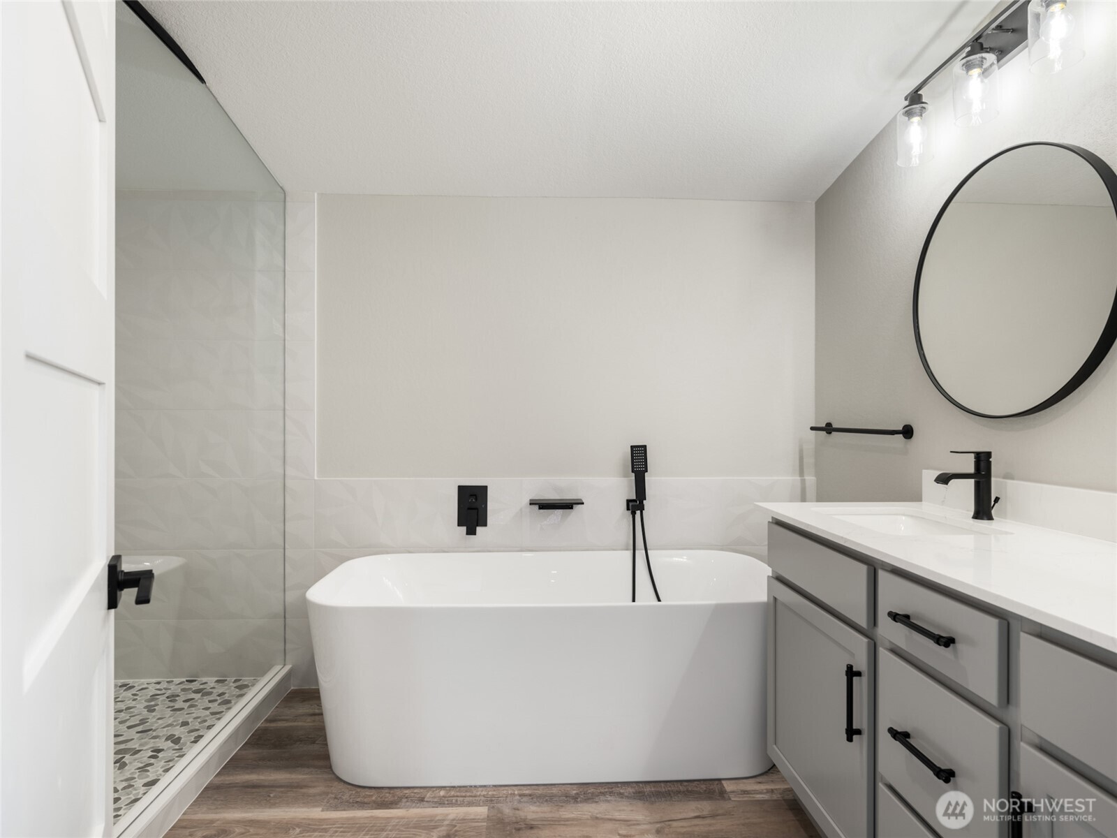 734 Lakeside Way Mattawa, WA 99349 - Photo 19 of 34 a bathroom with a sink and a mirror