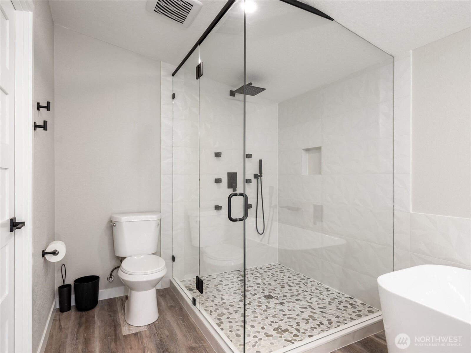 734 Lakeside Way Mattawa, WA 99349 - Photo 20 of 34 a bathroom with a granite countertop shower and a toilet