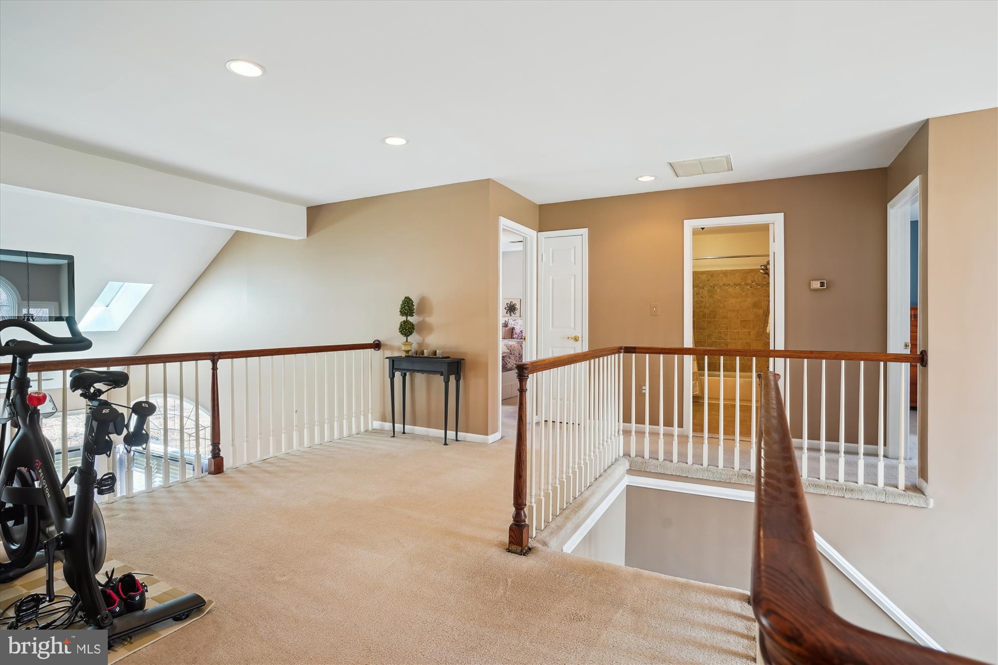 8535 Oak Chase Circle Fairfax Station, VA 22039 - Photo 27 of 62 a view of a hallway with workspace
