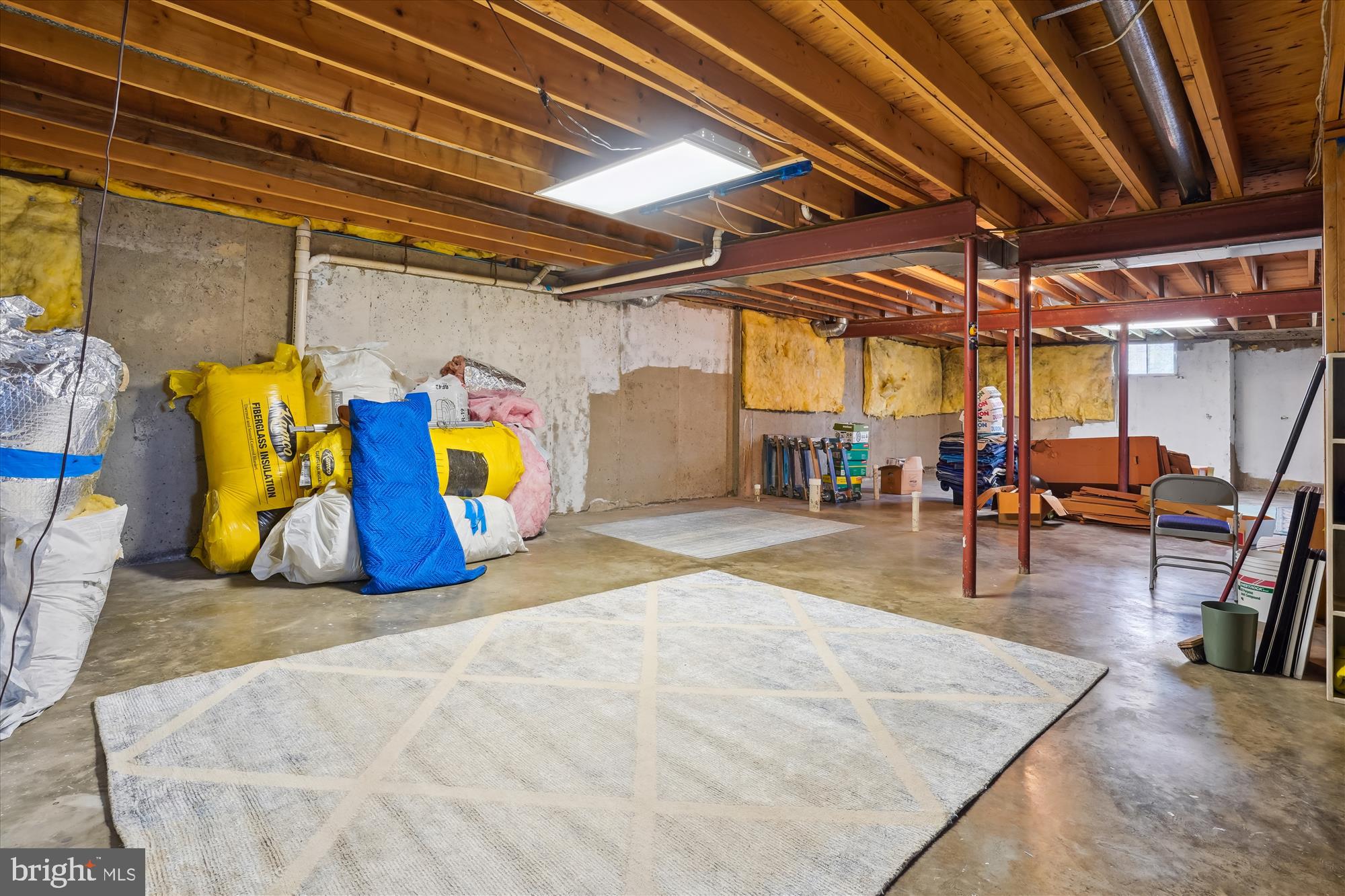 8535 Oak Chase Circle Fairfax Station, VA 22039 - Photo 48 of 62 a view of outdoor space with seating area