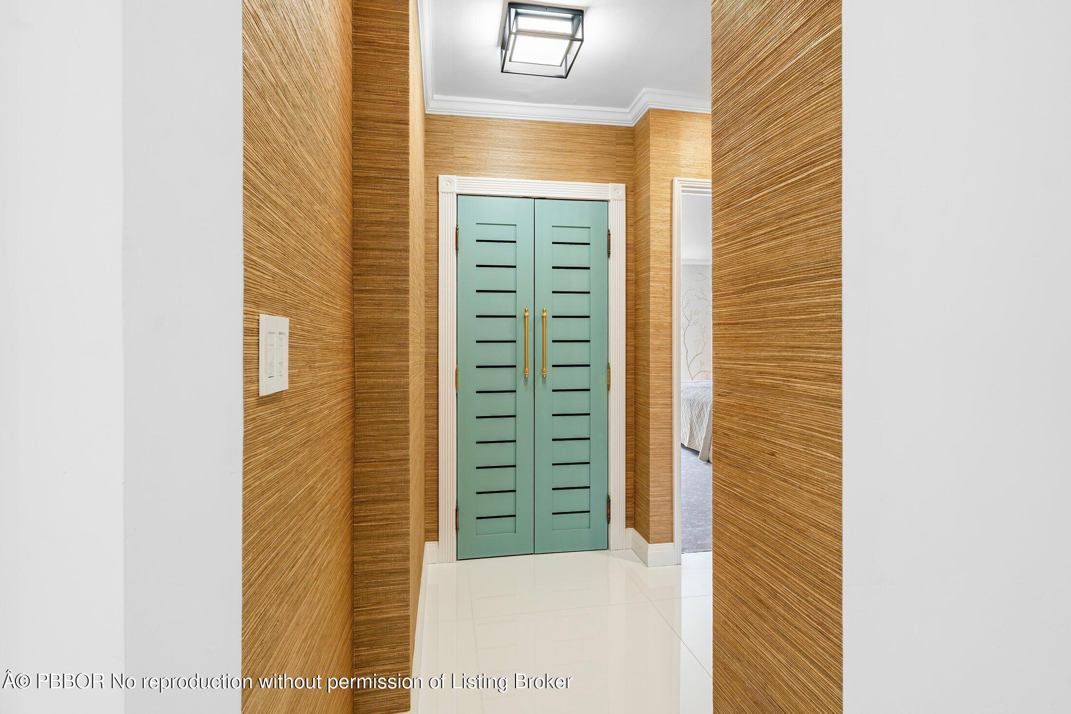 44 Cocoanut Row, Unit 526B Palm Beach, FL 33480 - Photo 18 of 33 a view of entryway