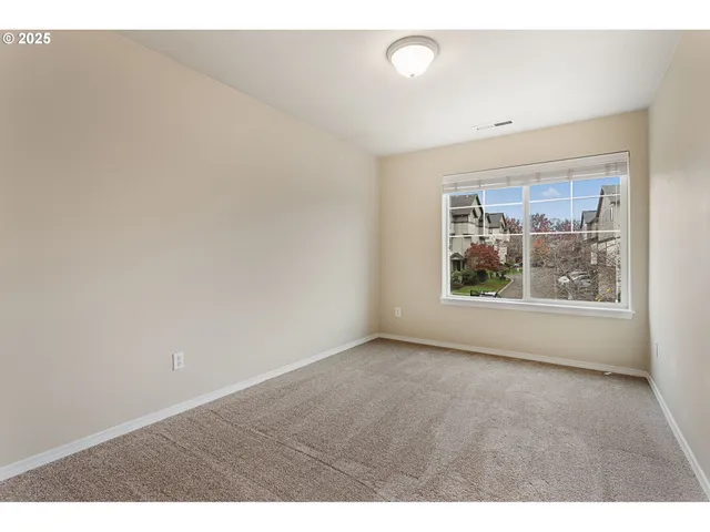 $395,000 | 623 Oak Hollow Drive, Newberg, OR 97132