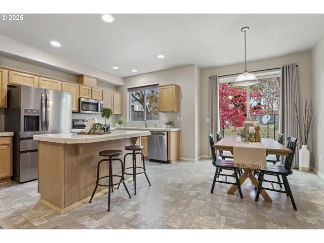 $395,000 | 623 Oak Hollow Drive, Newberg, OR 97132