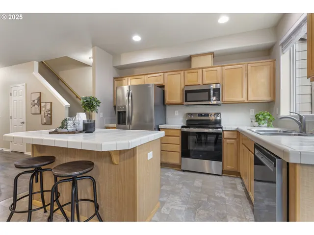 $395,000 | 623 Oak Hollow Drive, Newberg, OR 97132