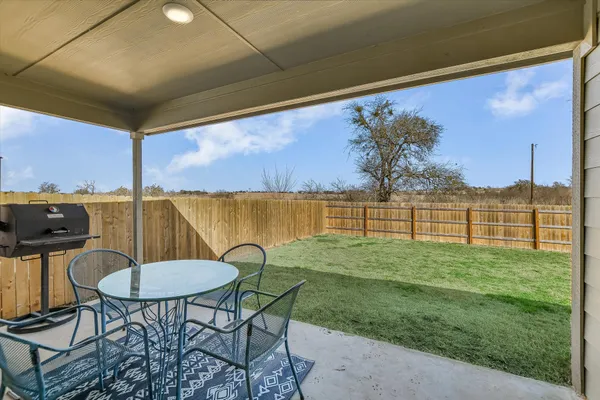 $1,800 | 508 Wyatt Way, Jarrell, TX 76537