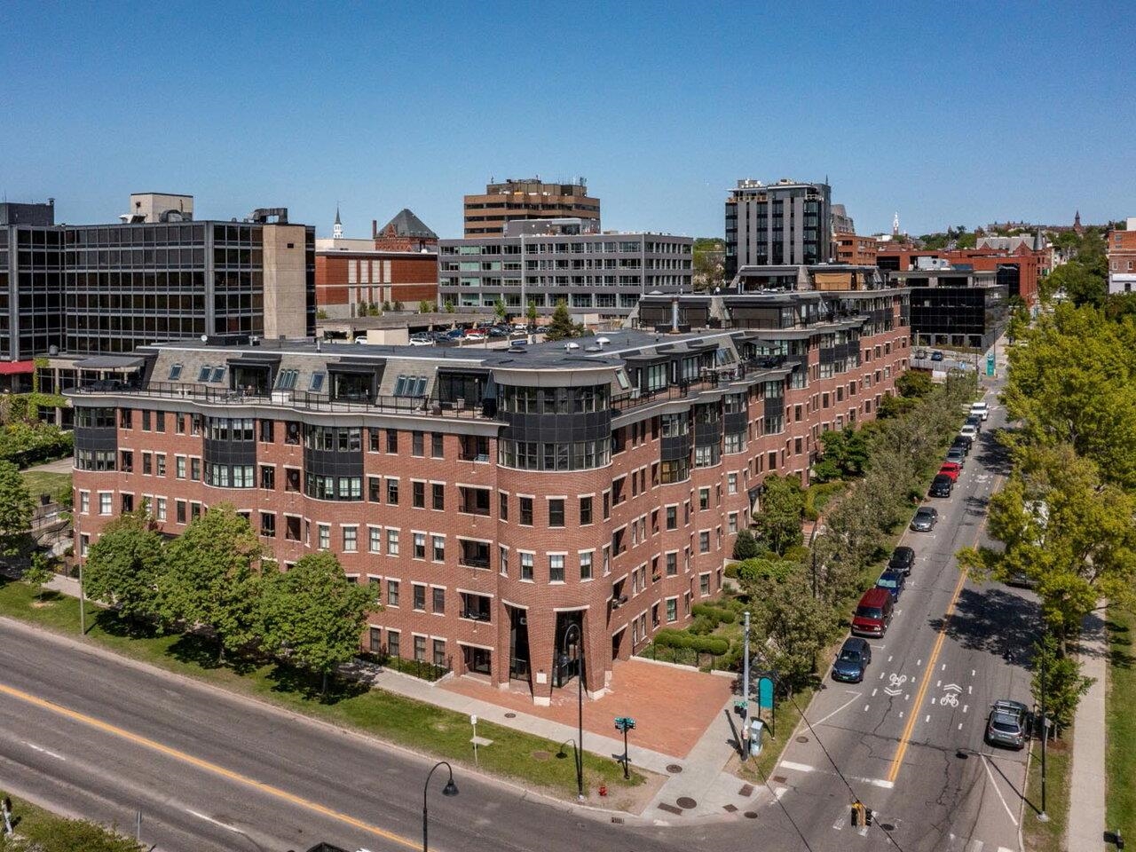 40 College Street, Unit 405C Burlington, VT 05401 - Photo 14 of 36