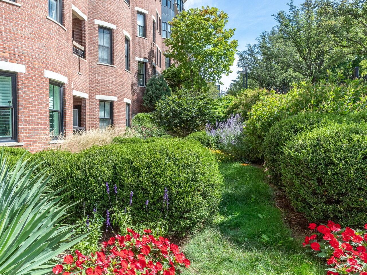 40 College Street, Unit 405C Burlington, VT 05401 - Photo 28 of 36