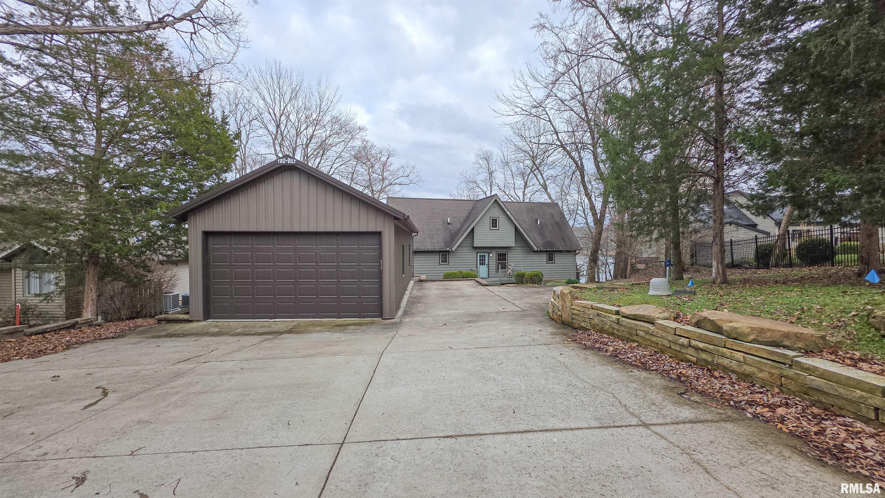 12235 Pebble Point Road Marion, IL 62959 - Photo 15 of 61 Gallery Image 15