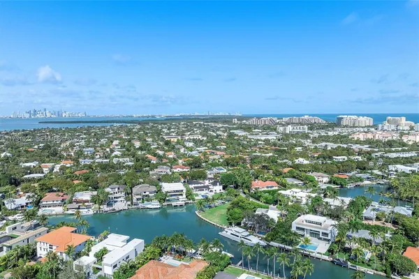 $20,300,000 | 960 Mariner Drive, Key Biscayne, FL 33149