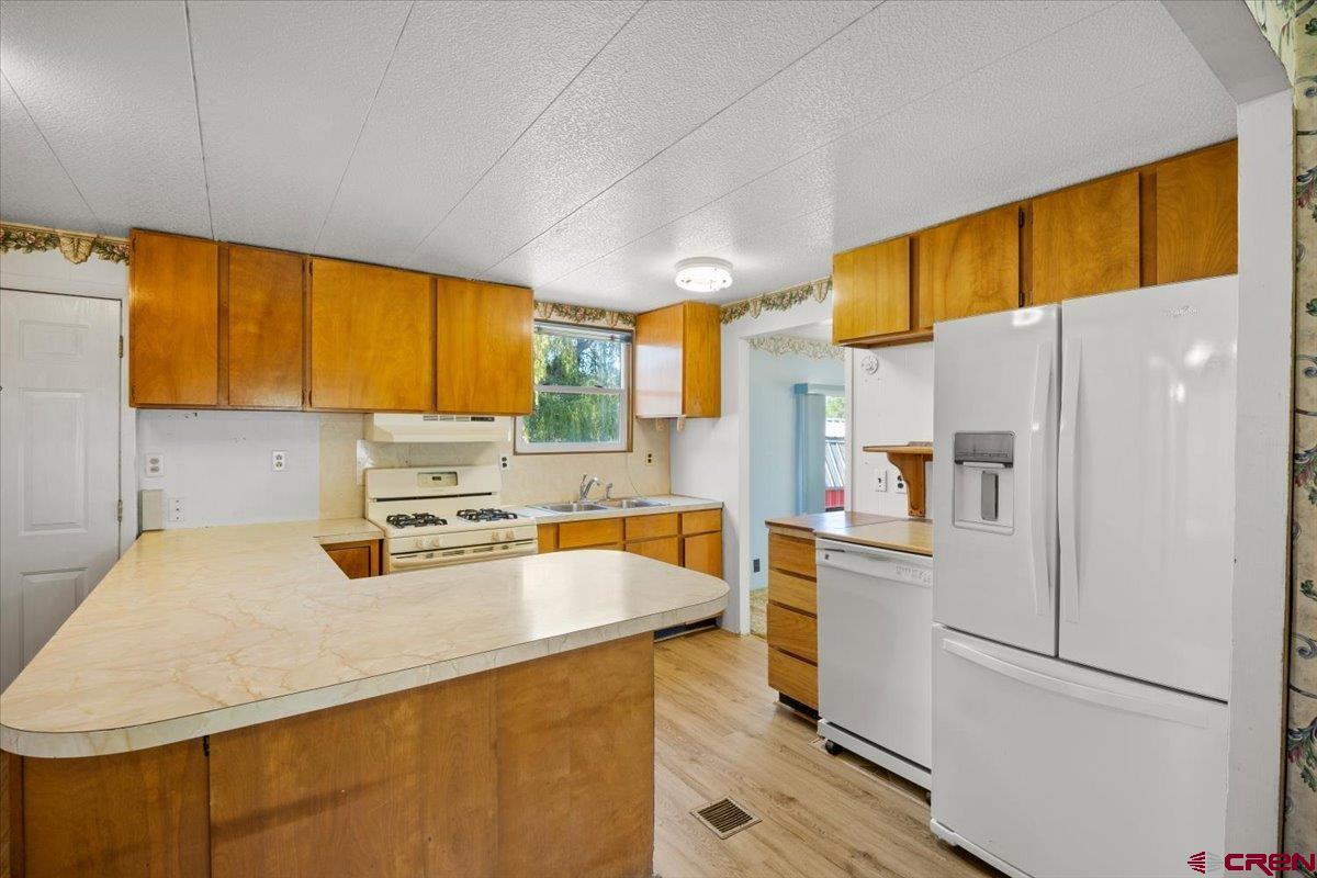 61992 Falcon Road Montrose, CO 81401 - Photo 4 of 32