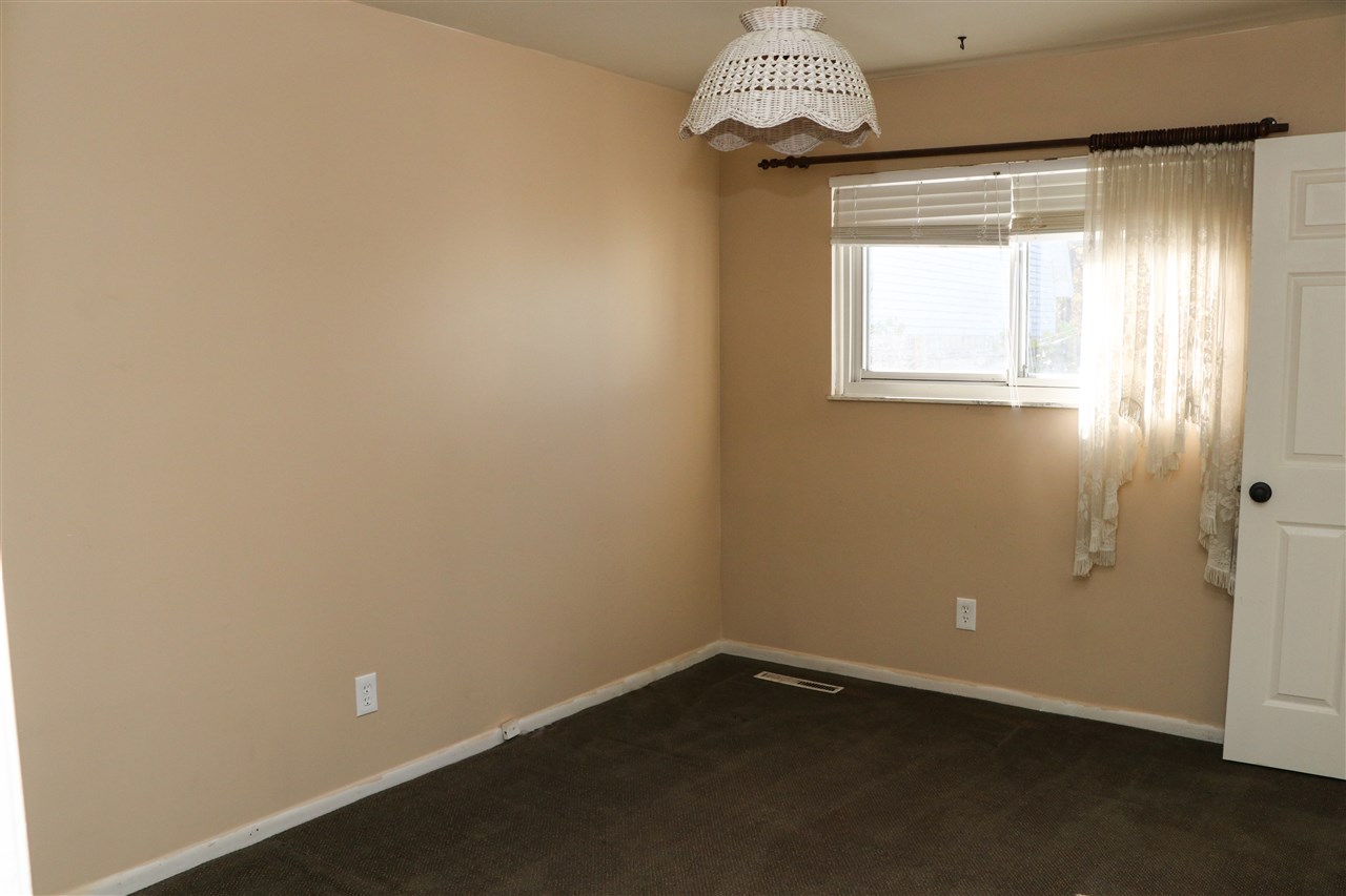 13120 Torrey Road Fenton, MI 48430 - Photo 25 of 34 50027979-24.JPG