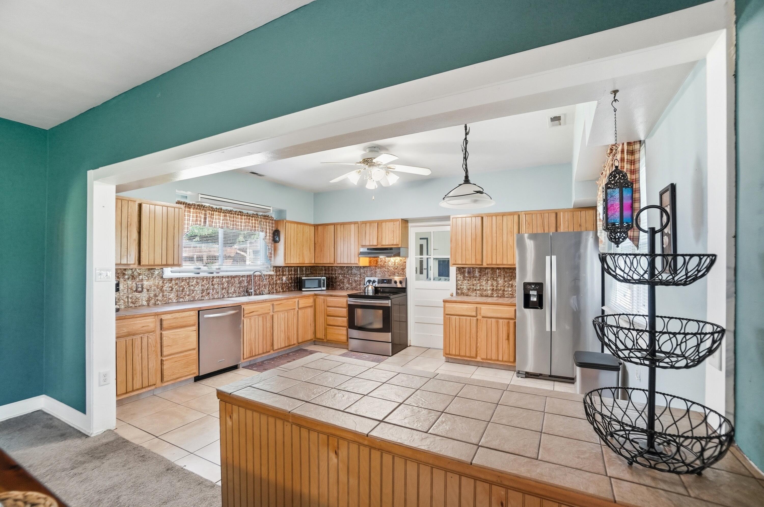 2553 Derr Road Springfield, OH 45503 - Photo 11 of 56