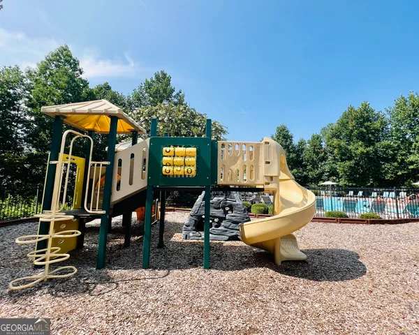 $1,900 | 256 Highland Pointe Circle East, Dawsonville, GA 30534