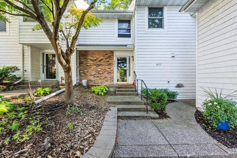 8775 Basswood Road Eden Prairie, MN 55344 - Photo 2 of 36