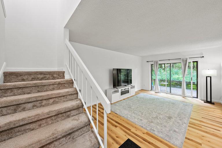 8775 Basswood Road Eden Prairie, MN 55344 - Photo 4 of 36