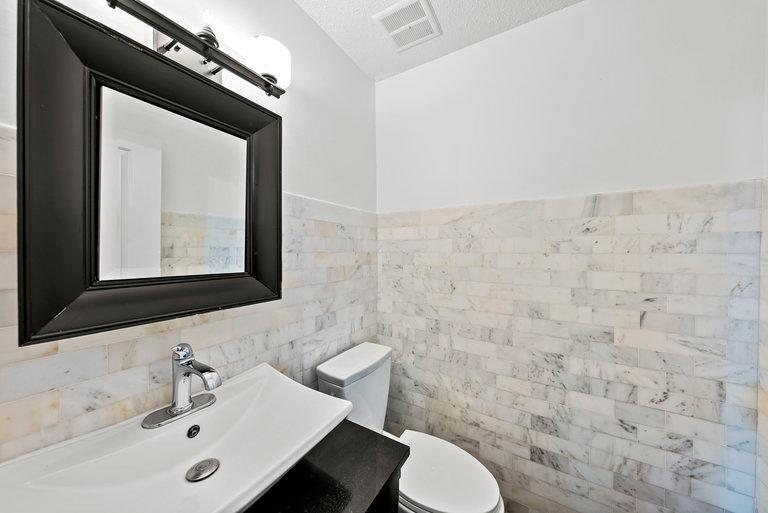 8775 Basswood Road Eden Prairie, MN 55344 - Photo 10 of 36