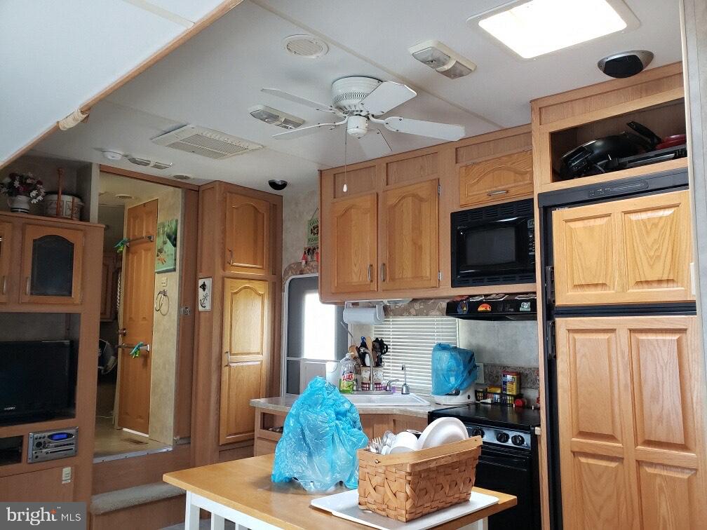 3075 Calvary Road Crisfield, MD 21817 - Photo 5 of 25 Gallery Image 5