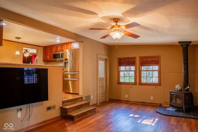 $300,000 | 1433 East Brunswick Avenue, Indianapolis, IN 46227