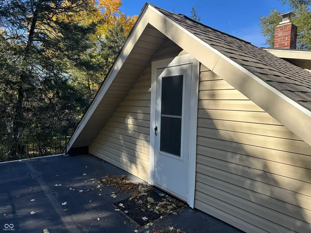 $300,000 | 1433 East Brunswick Avenue, Indianapolis, IN 46227