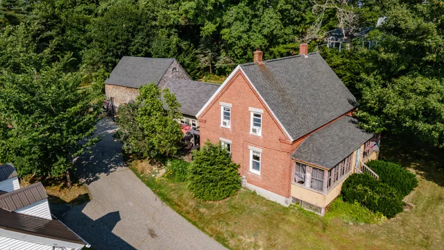 $285,000 | 11 Cobbossee Avenue, Gardiner, ME 04345