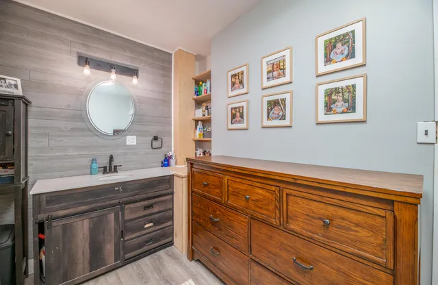 $285,000 | 11 Cobbossee Avenue, Gardiner, ME 04345