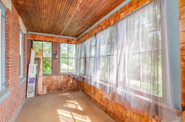 $285,000 | 11 Cobbossee Avenue, Gardiner, ME 04345