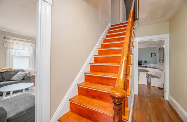 $285,000 | 11 Cobbossee Avenue, Gardiner, ME 04345