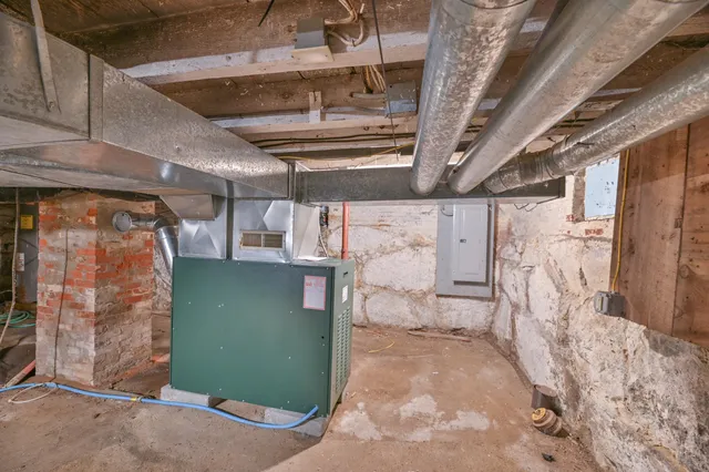 $285,000 | 11 Cobbossee Avenue, Gardiner, ME 04345