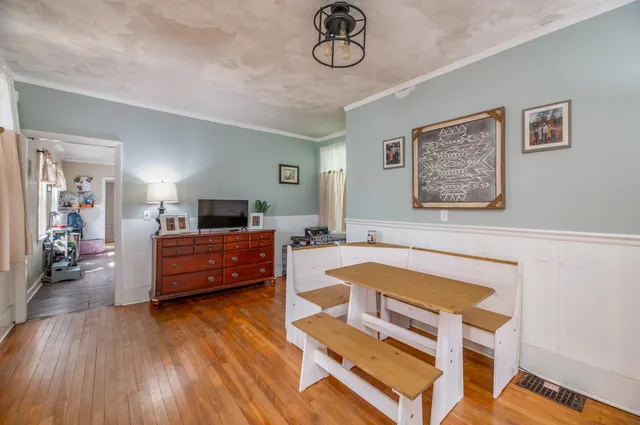 $285,000 | 11 Cobbossee Avenue, Gardiner, ME 04345