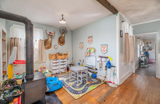 $285,000 | 11 Cobbossee Avenue, Gardiner, ME 04345