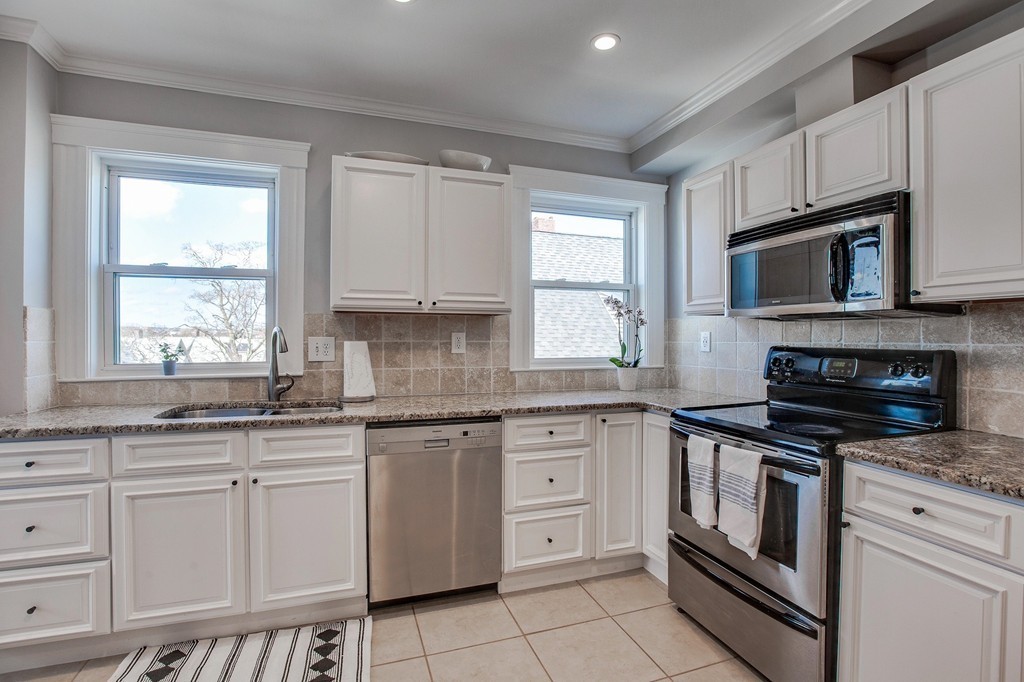 21 Edmands Street, Unit 3 Somerville, MA , MA 02145 - Photo 1 of 17