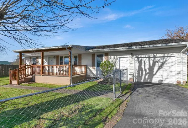 $389,000 | 34 Sunset Drive, Brevard, NC 28712