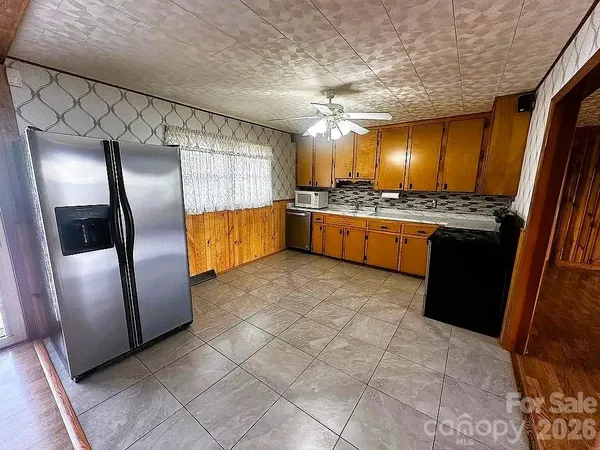 $389,000 | 34 Sunset Drive, Brevard, NC 28712