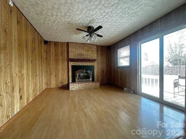 $389,000 | 34 Sunset Drive, Brevard, NC 28712