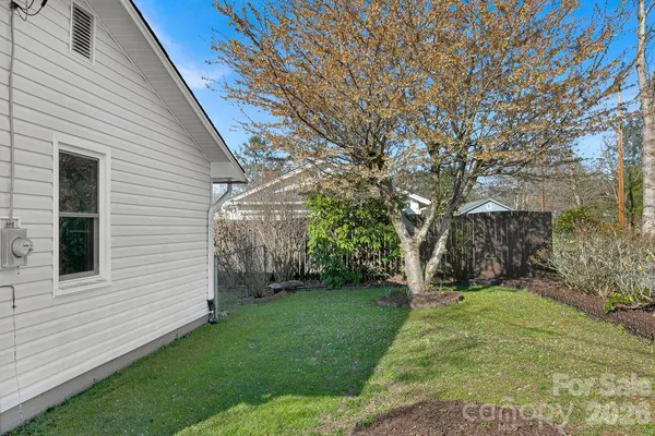 $389,000 | 34 Sunset Drive, Brevard, NC 28712