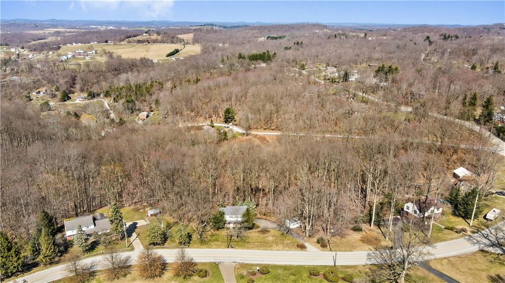 1717 Ridge Road Jeannette, PA 15644 - Photo 3 of 22