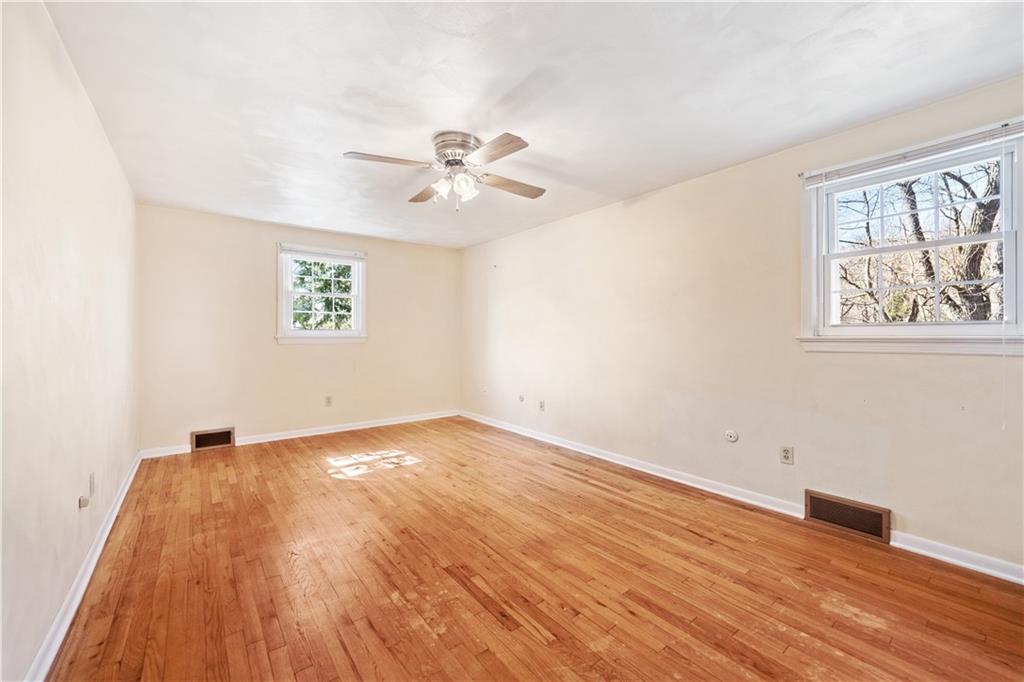 1717 Ridge Road Jeannette, PA 15644 - Photo 21 of 22