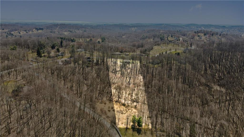 1717 Ridge Road Jeannette, PA 15644 - Photo 4 of 22
